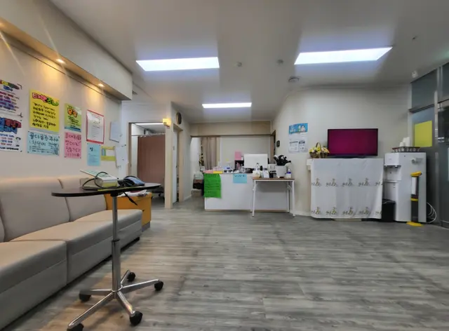 Hospital representative image