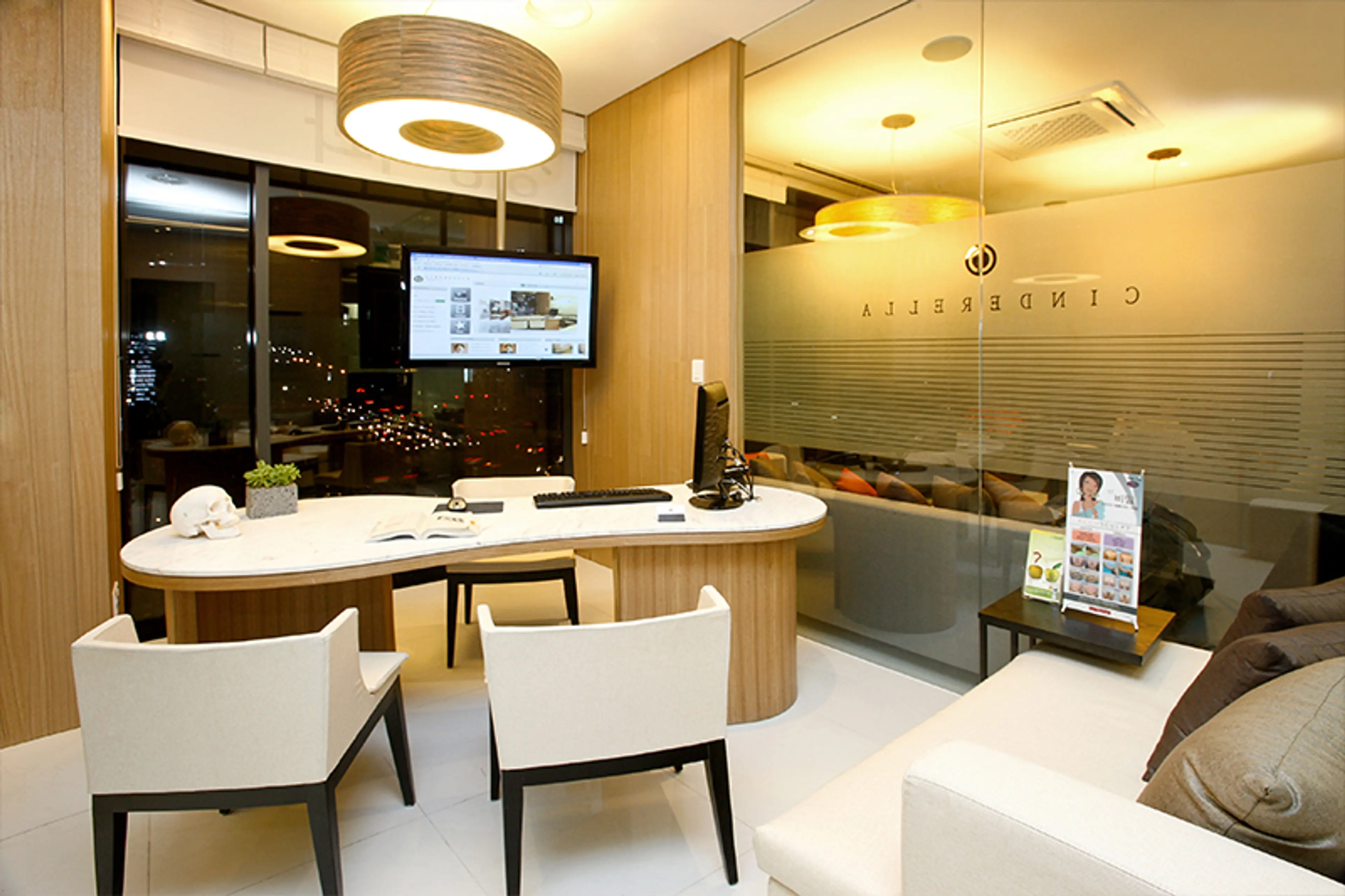 신데렐라성형외과의원 - 9