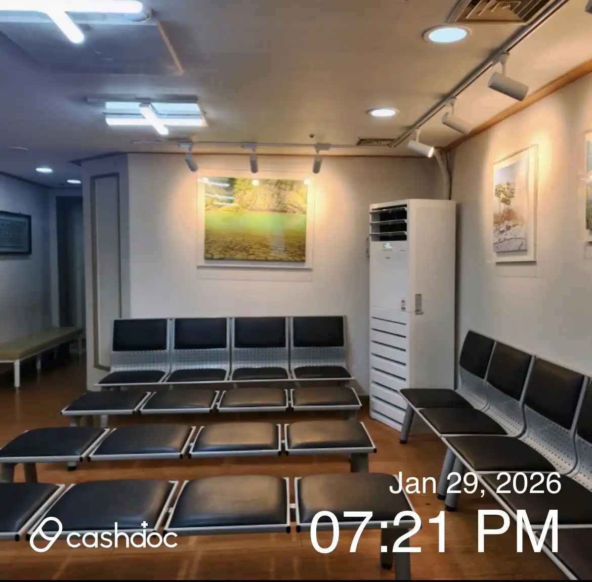 Jeonghwan Gyo Dermatology Clinic 4
