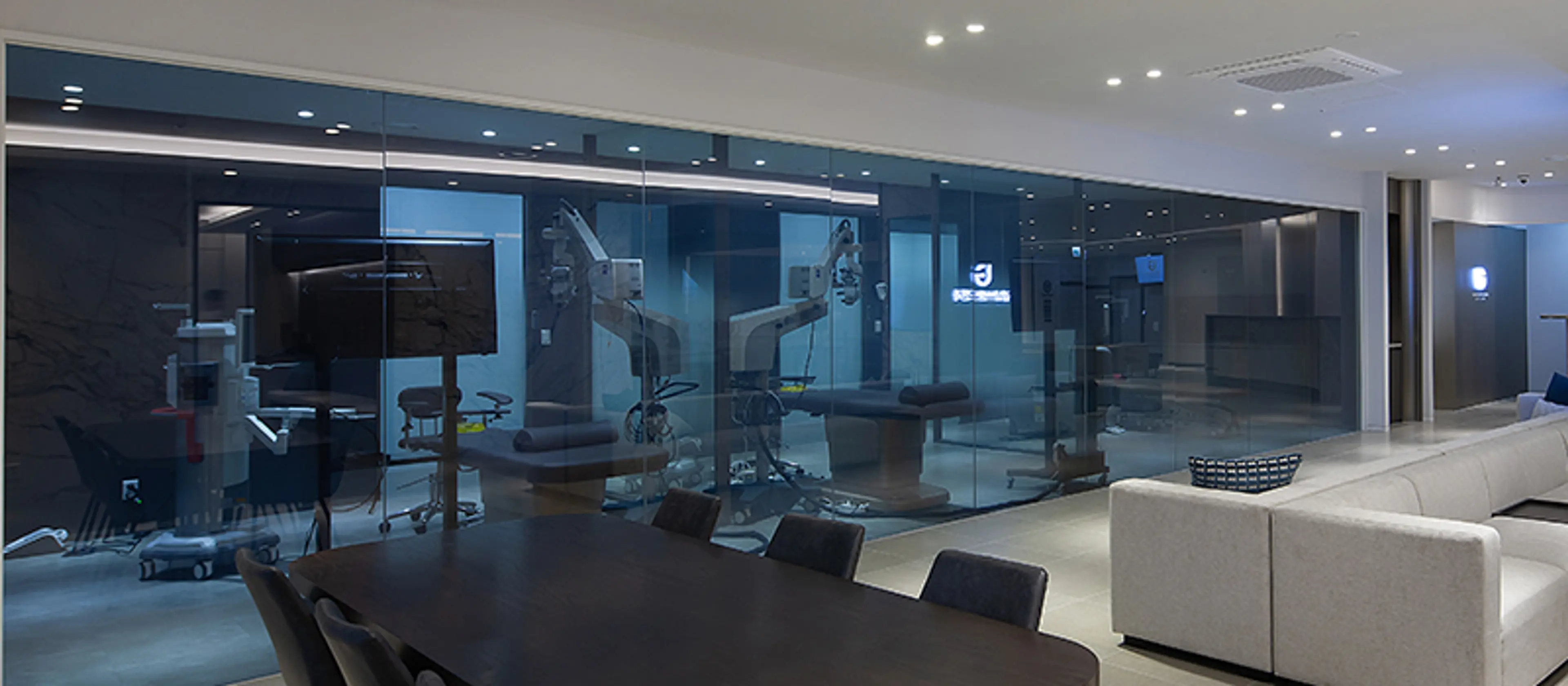 강남브랜드안과의원 강남점 - 2