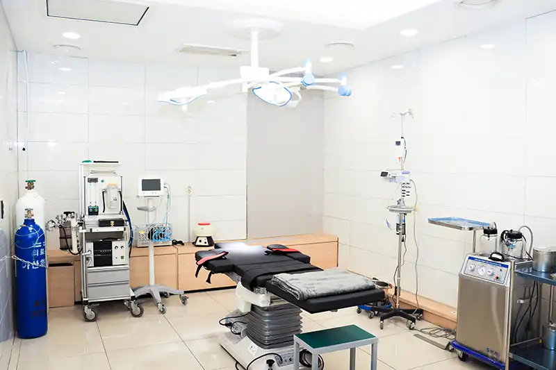 아우라성형외과의원 13