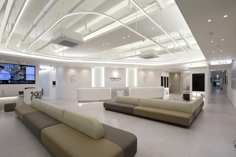 똑똑플란트치과의원 병원 정보 이미지