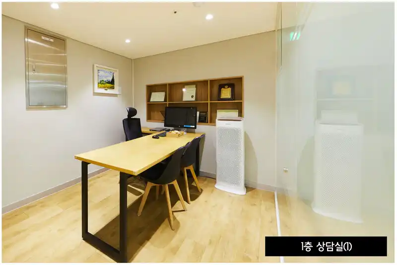 라이브치과병원 서울강남 병원 정보 이미지