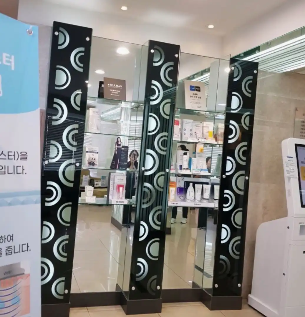 Snow White Dermatology Clinic 5