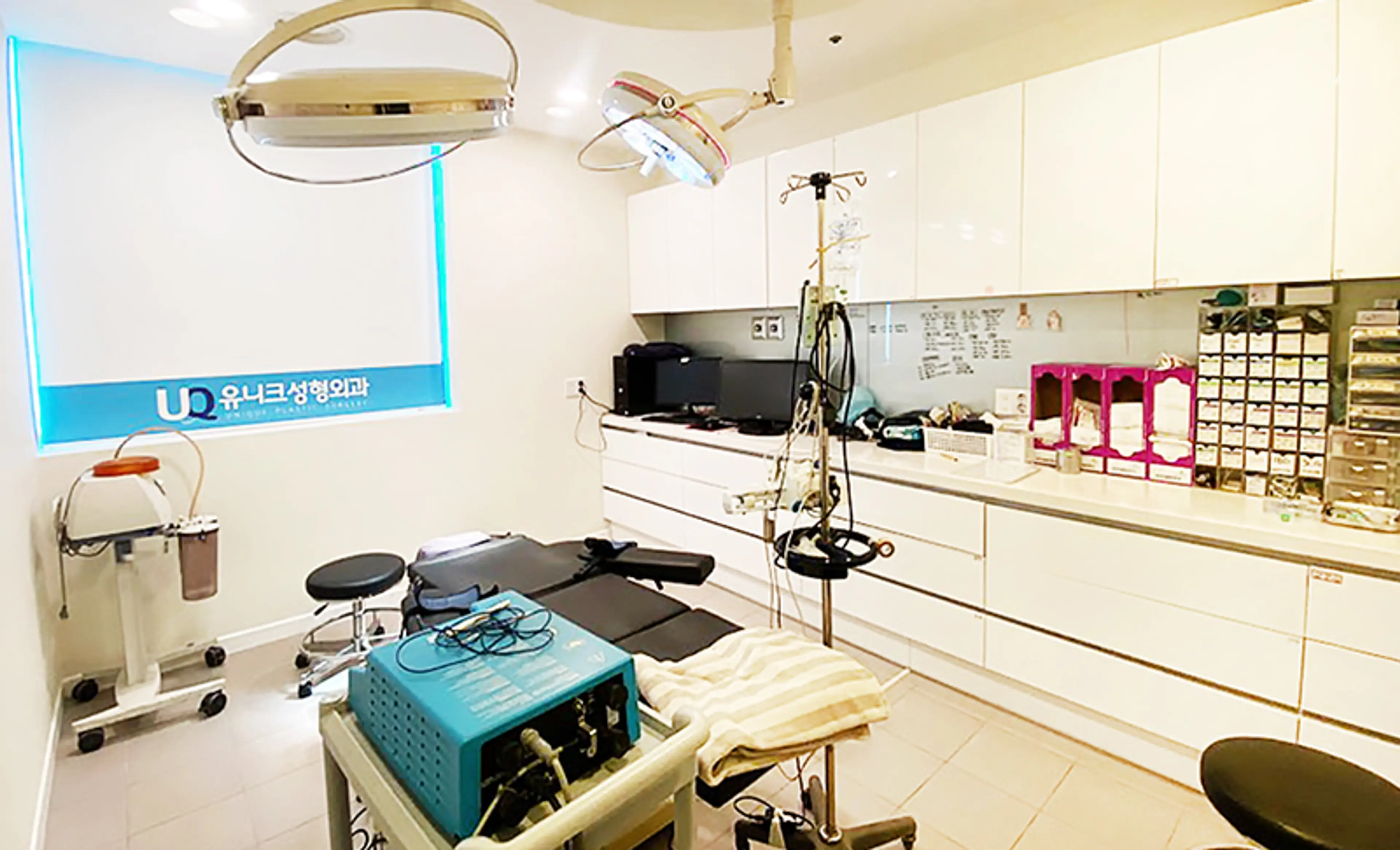 유니크성형외과의원 - 9
