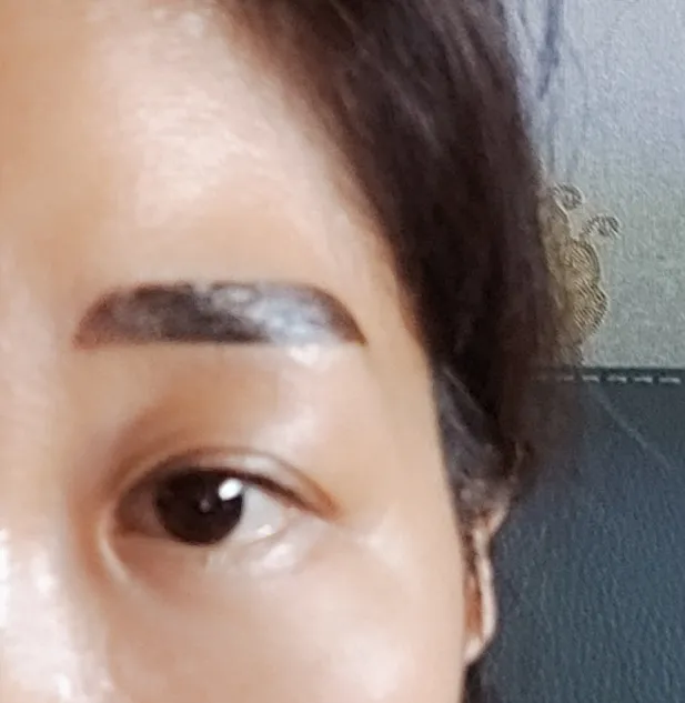 시술 후 — 	번지지않는 아이라인반영구	