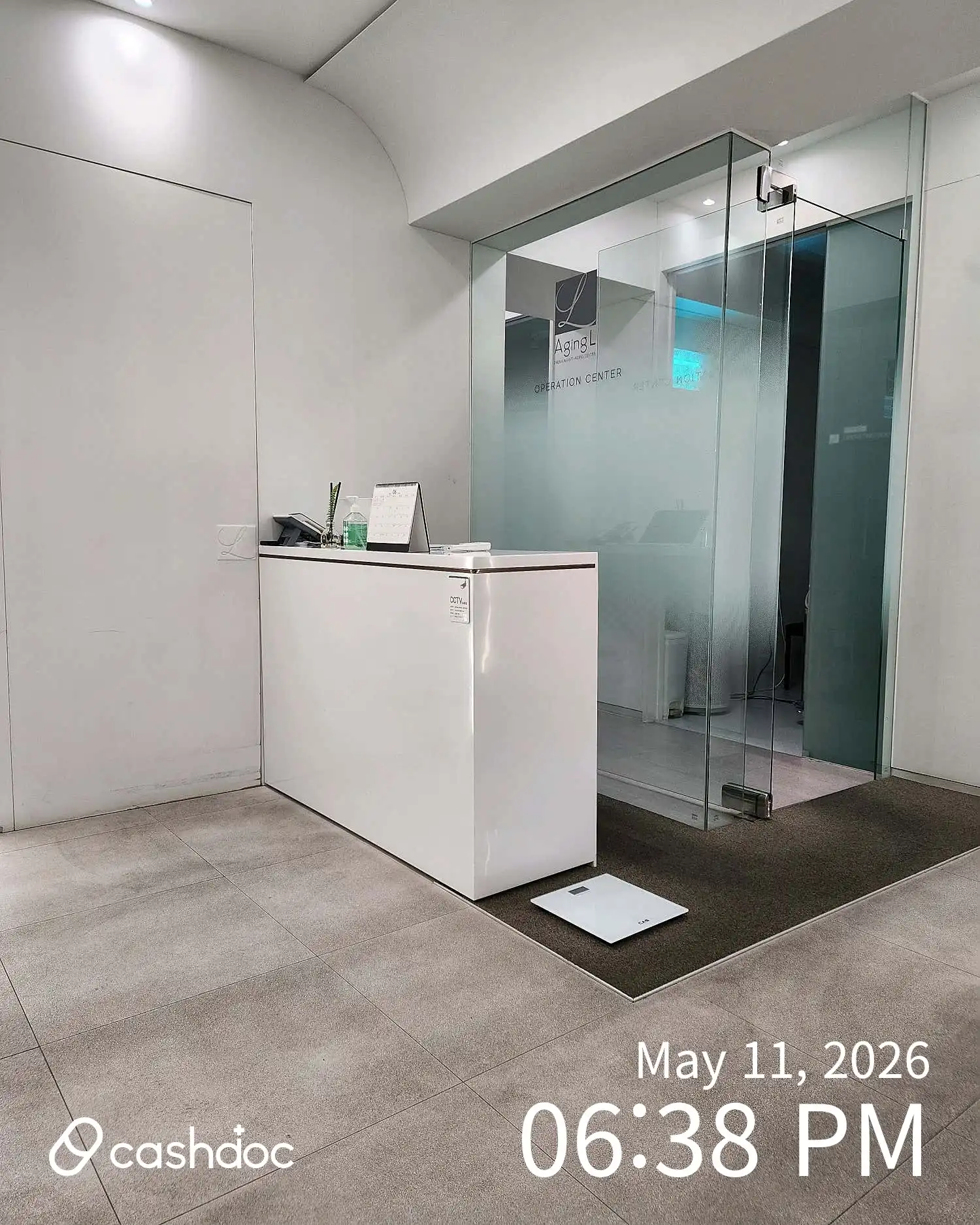 Aging Aesthetic Plastic Surgery Clinic 1