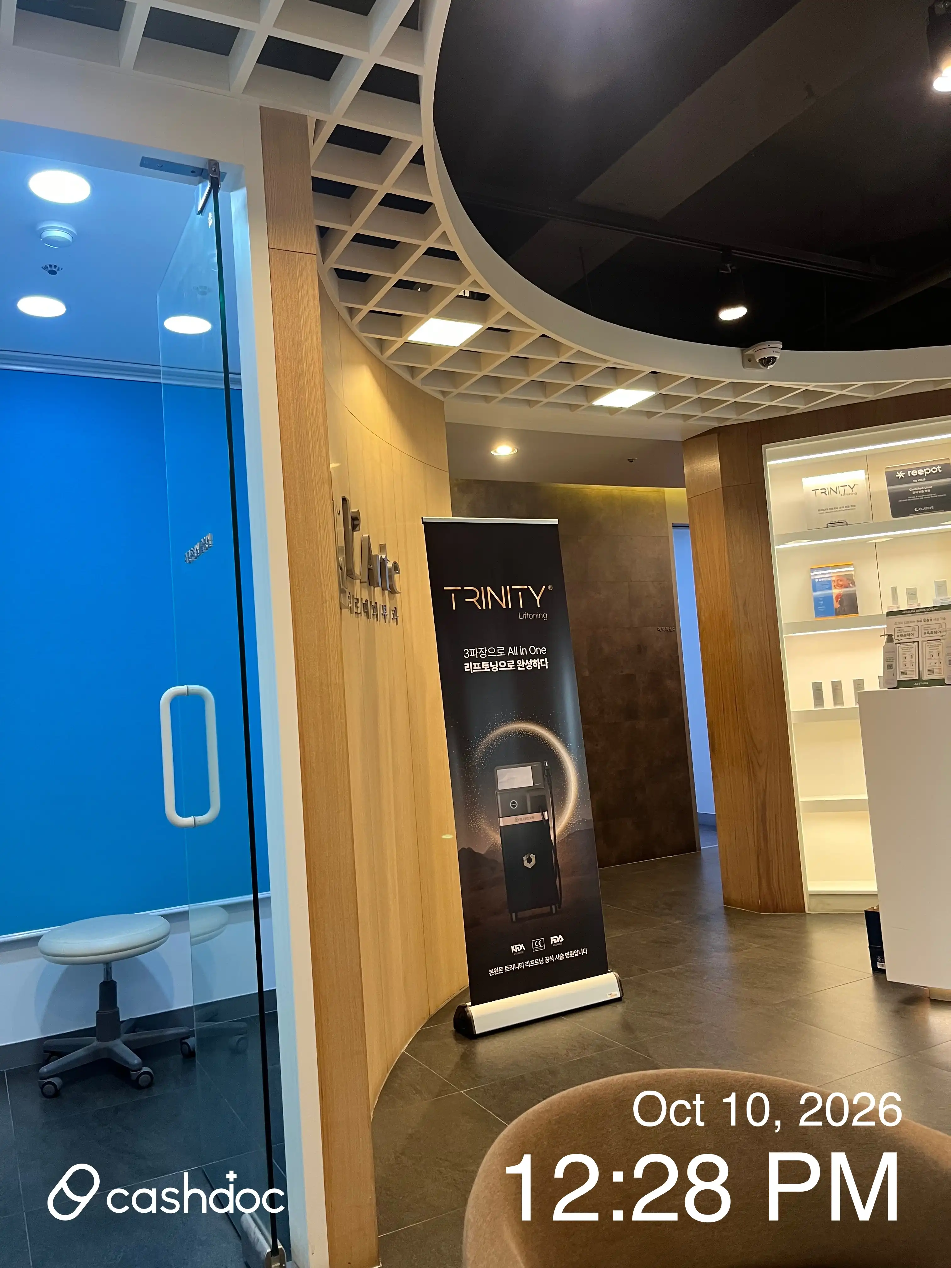 Larte Dermatology 24