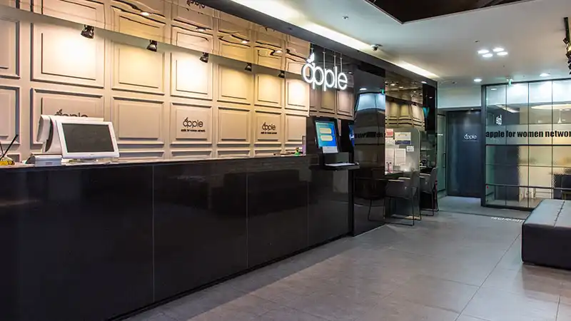 Apple Obstetrics and Gynecology Clinic 2
