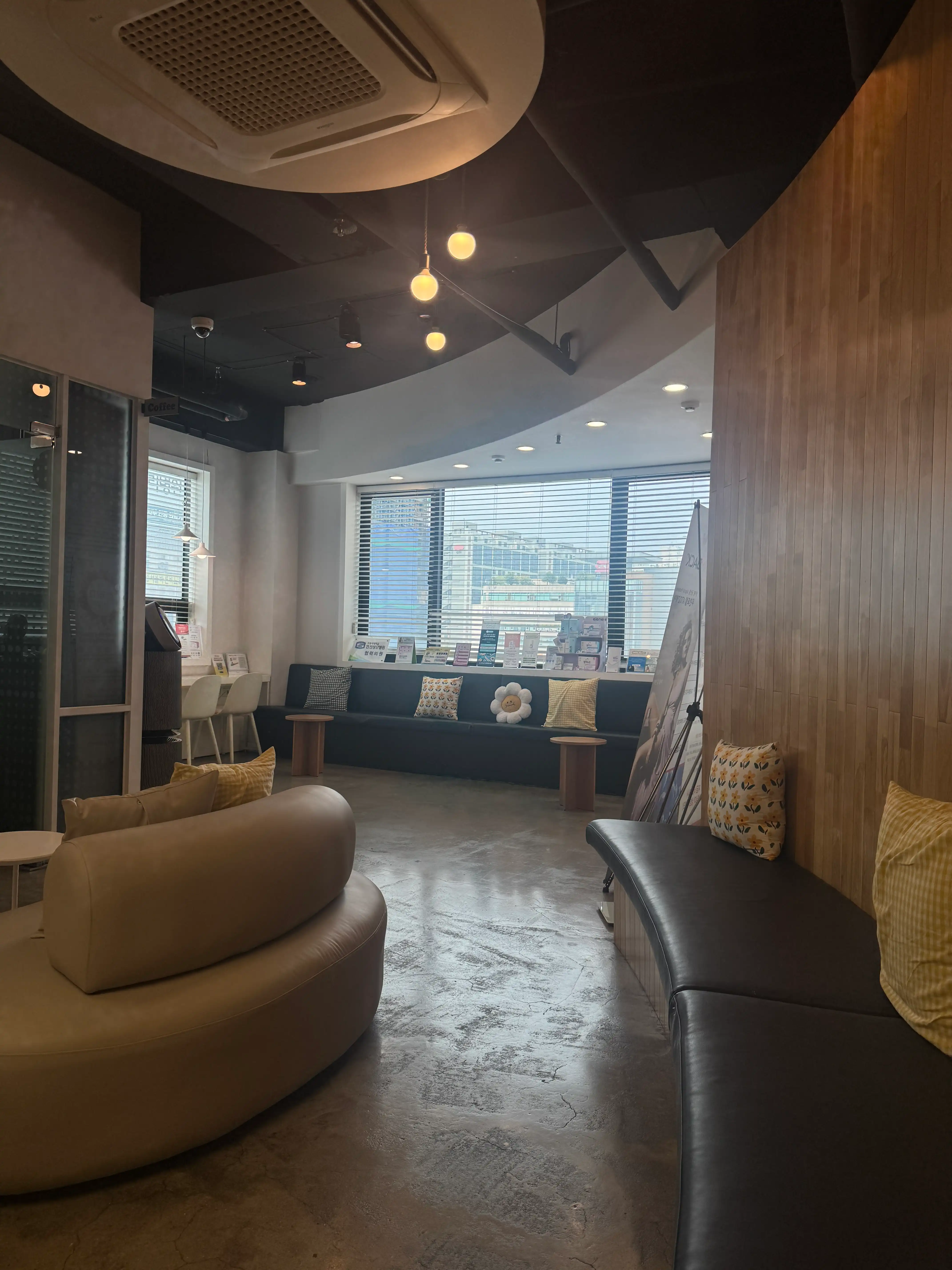 Apple Obstetrics and Gynecology Clinic Bupyeong 17