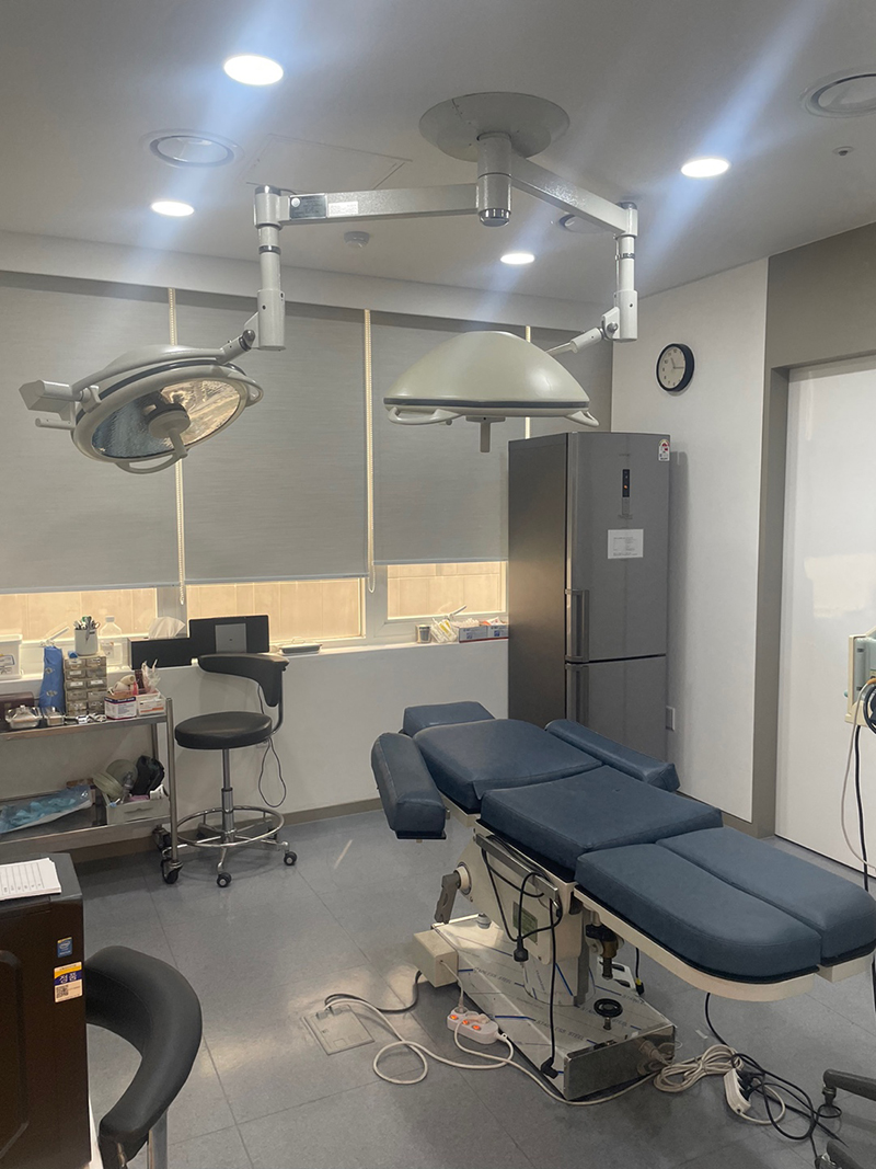 4월31일성형외과 병원 정보 이미지