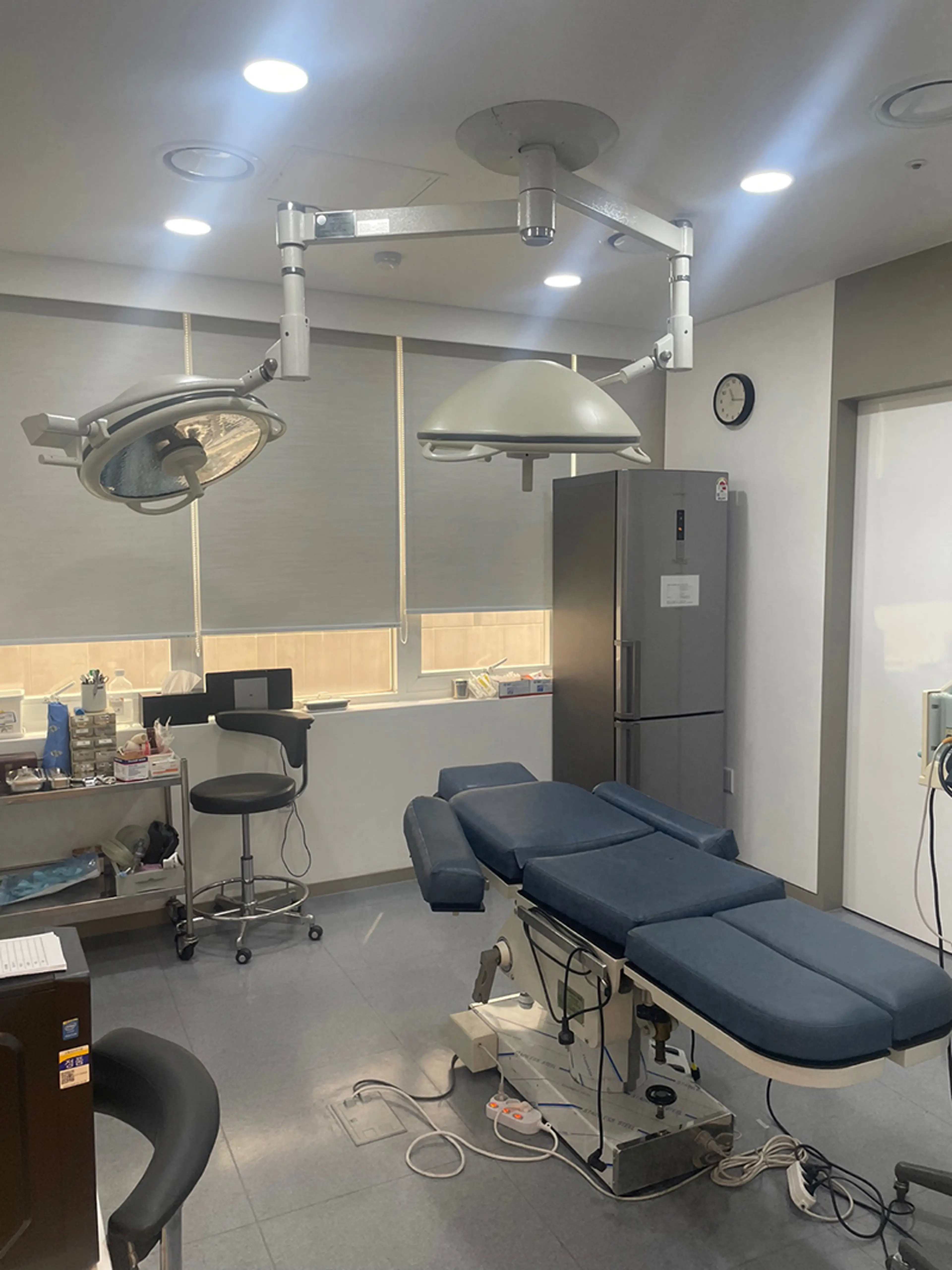 4월31일성형외과 - 8