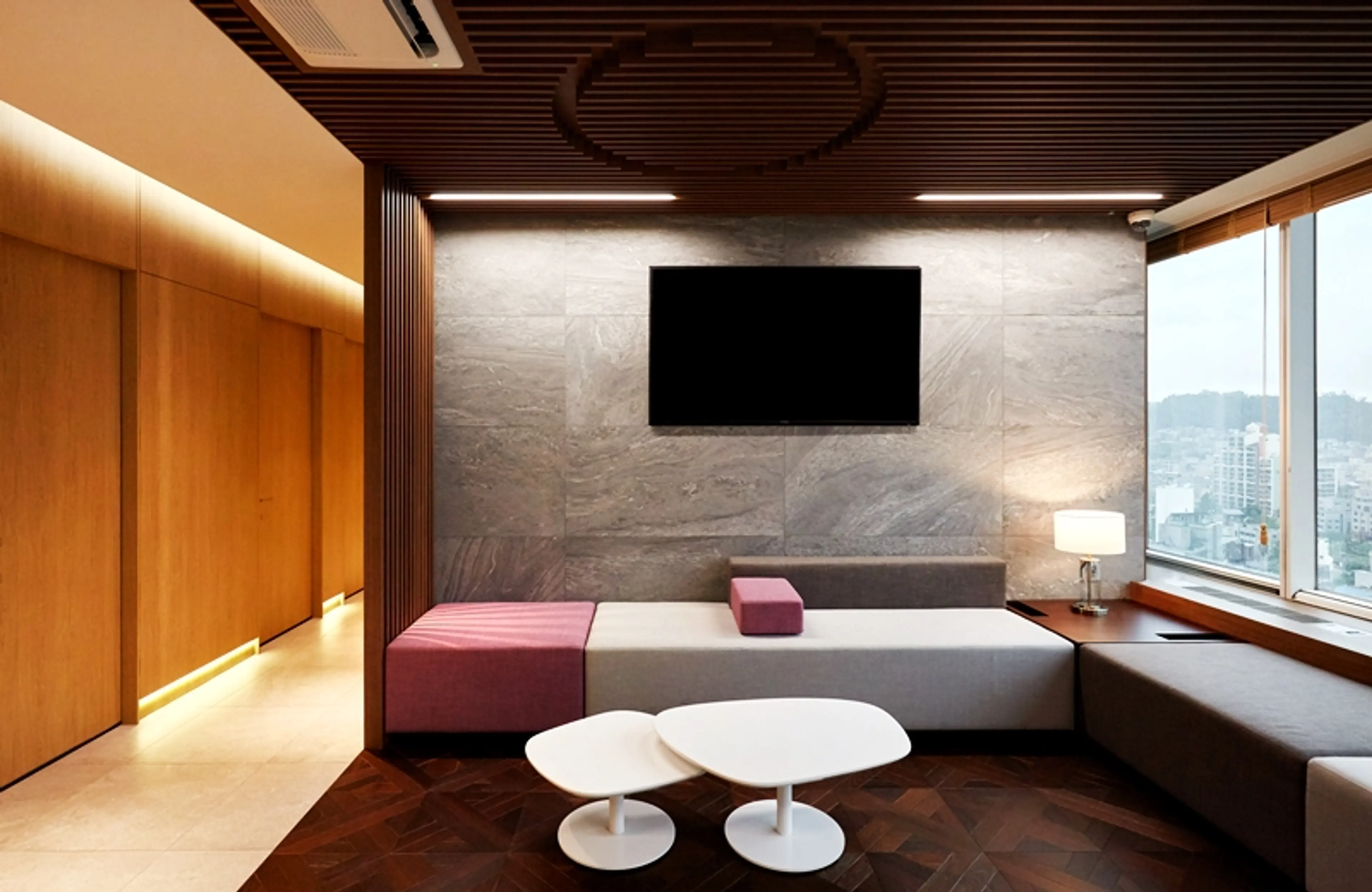 리버스의원 홍대입구역 - 4