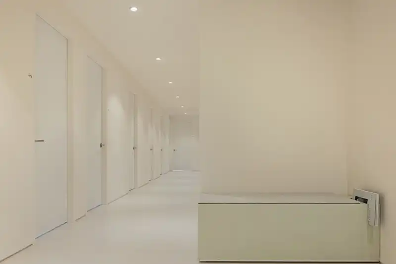 一触即发整形外科医院 3