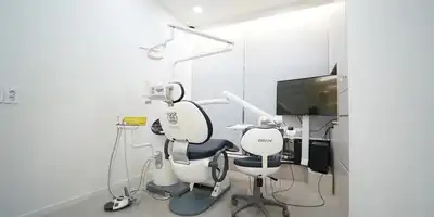 똑똑플란트치과의원 병원 정보 이미지