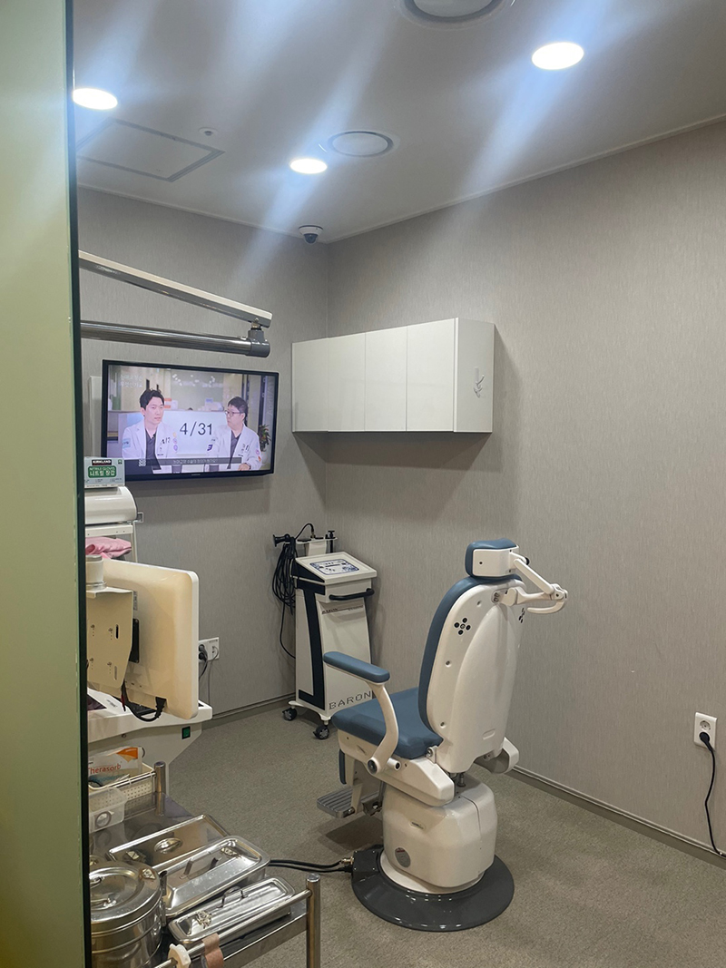 4월31일성형외과 병원 정보 이미지