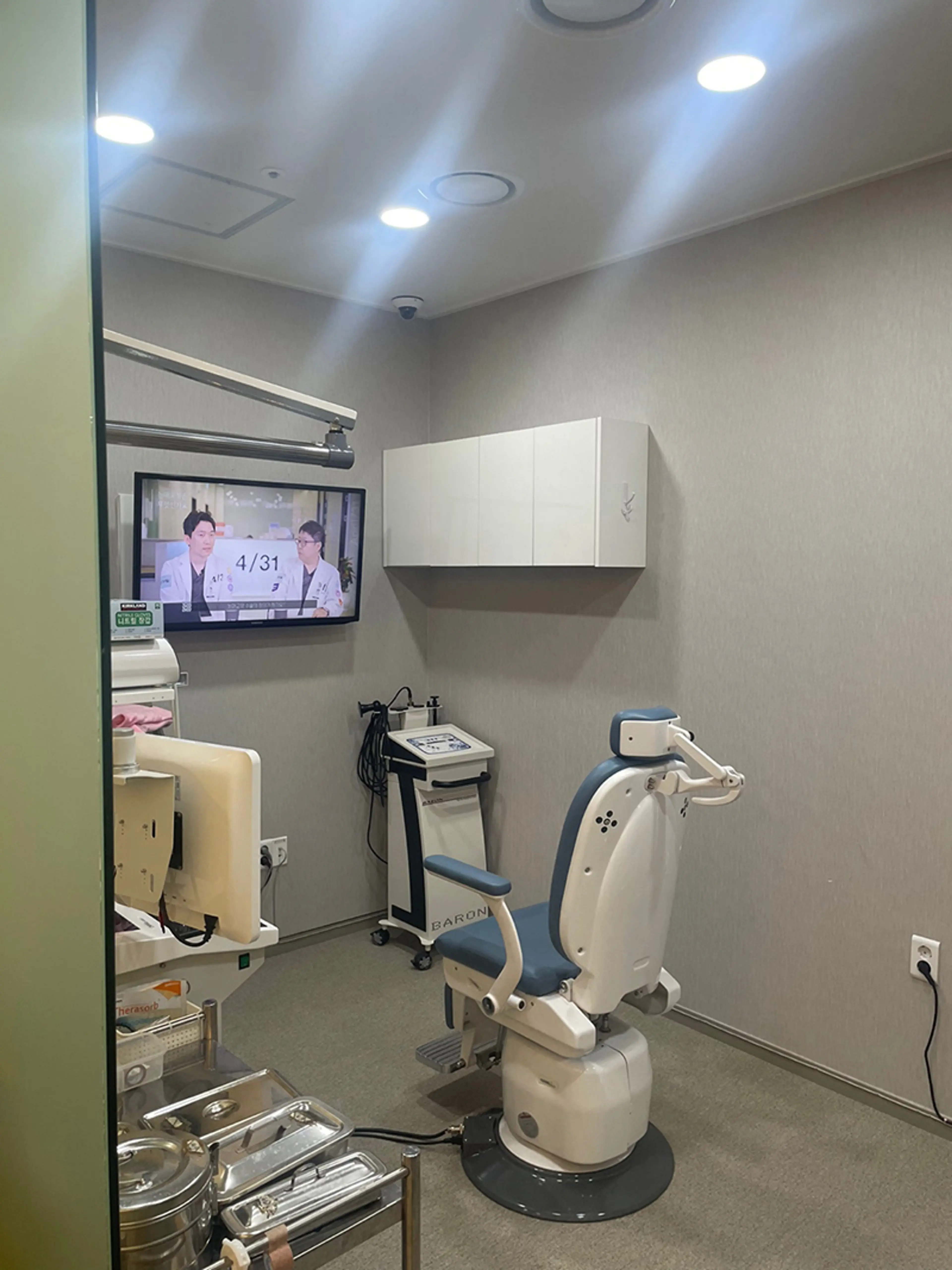 4월31일성형외과 - 6