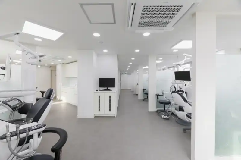 굿센치과의원 7