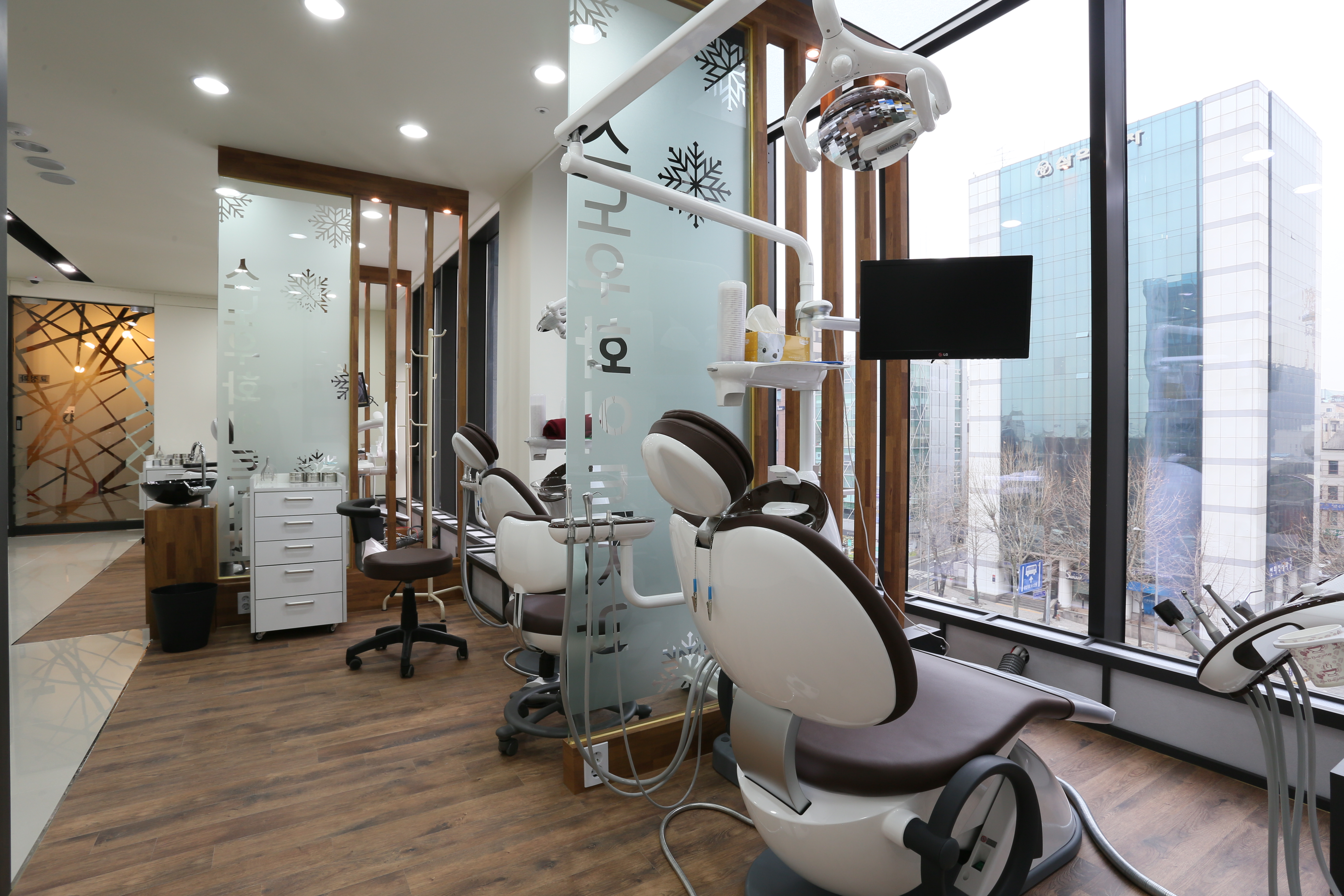 스노우치과의원 병원 정보 이미지