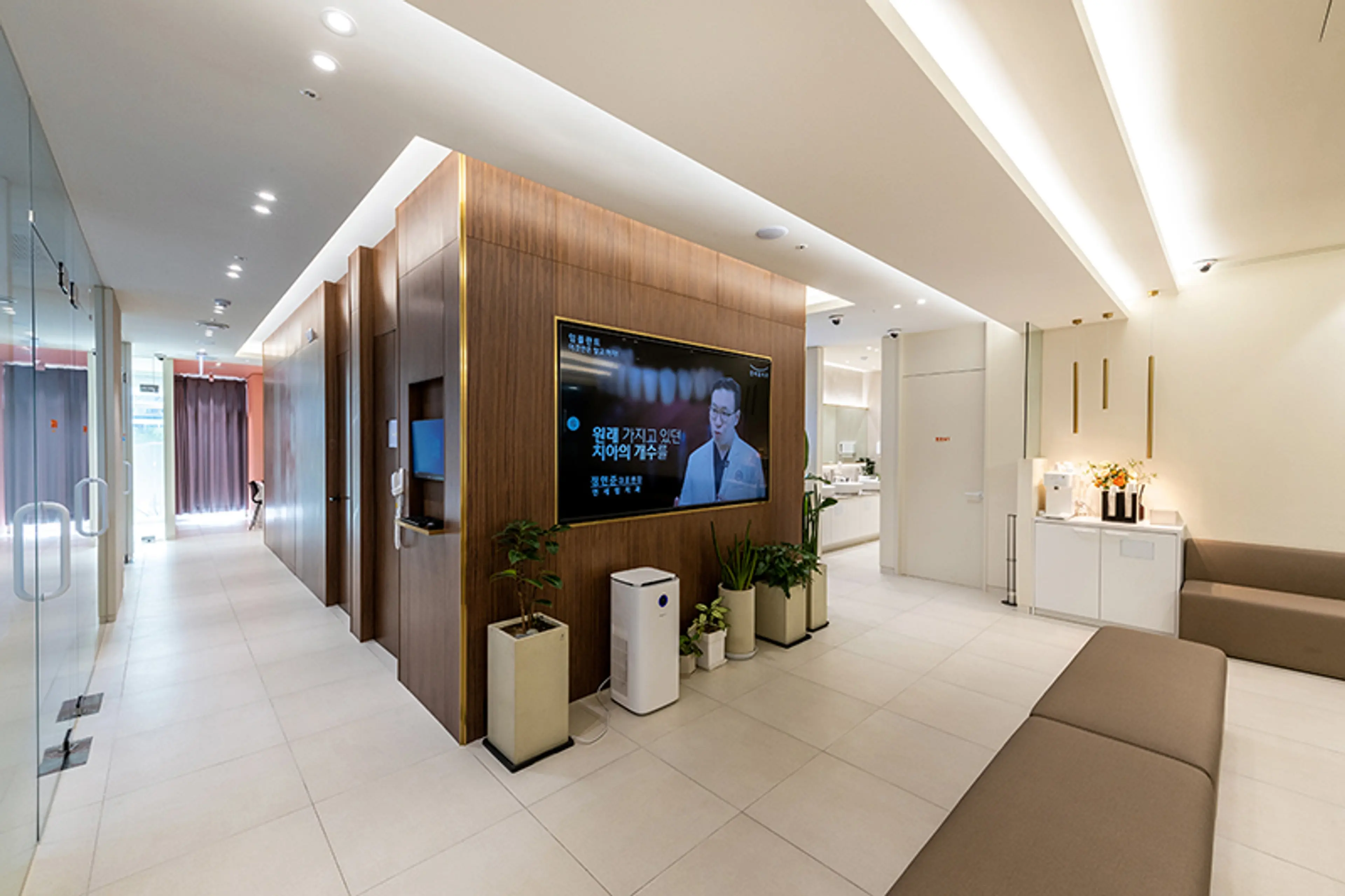 연세힐치과의원 - 12