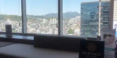 Reverse Clinic Hongdae Branch 병원 정보 이미지