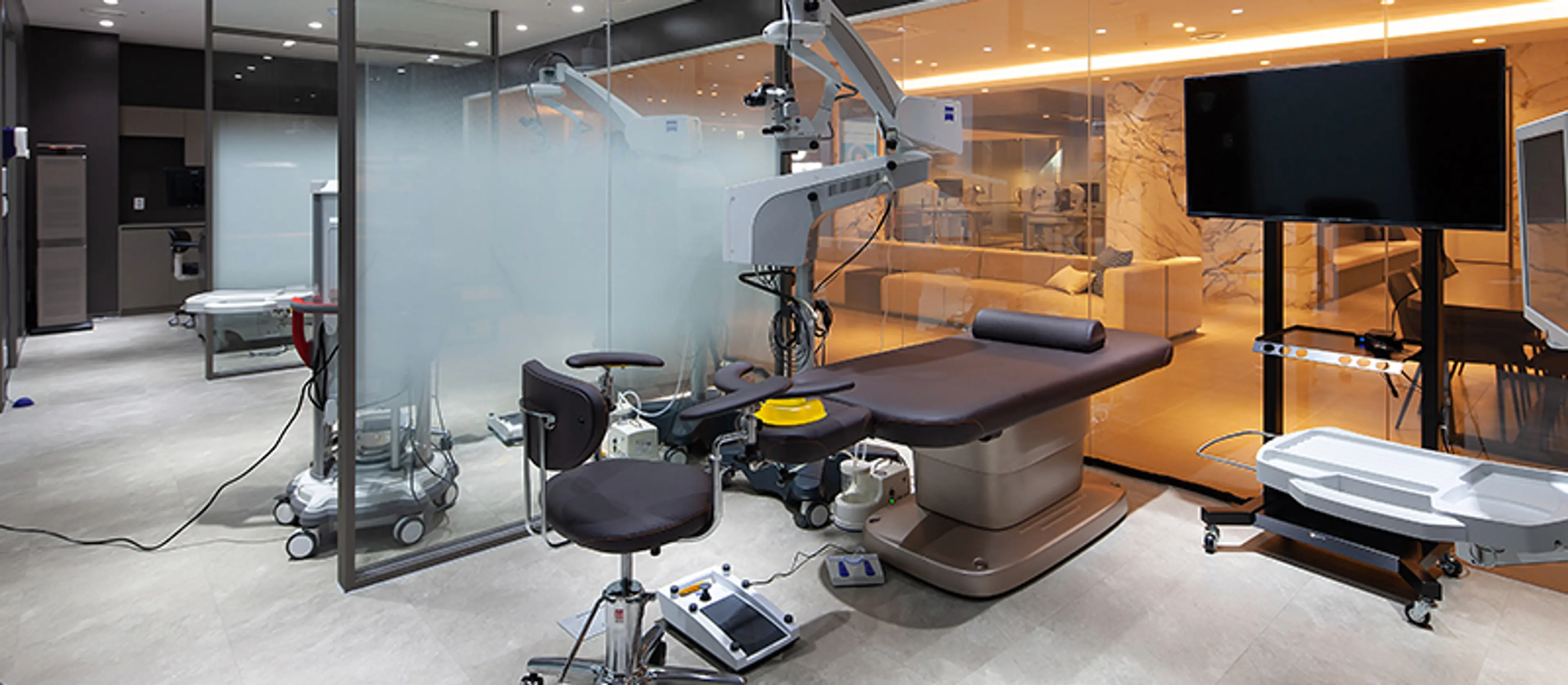 강남브랜드안과의원 강남점 - 1