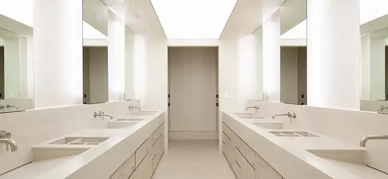 유앤아이의원 명동점 3