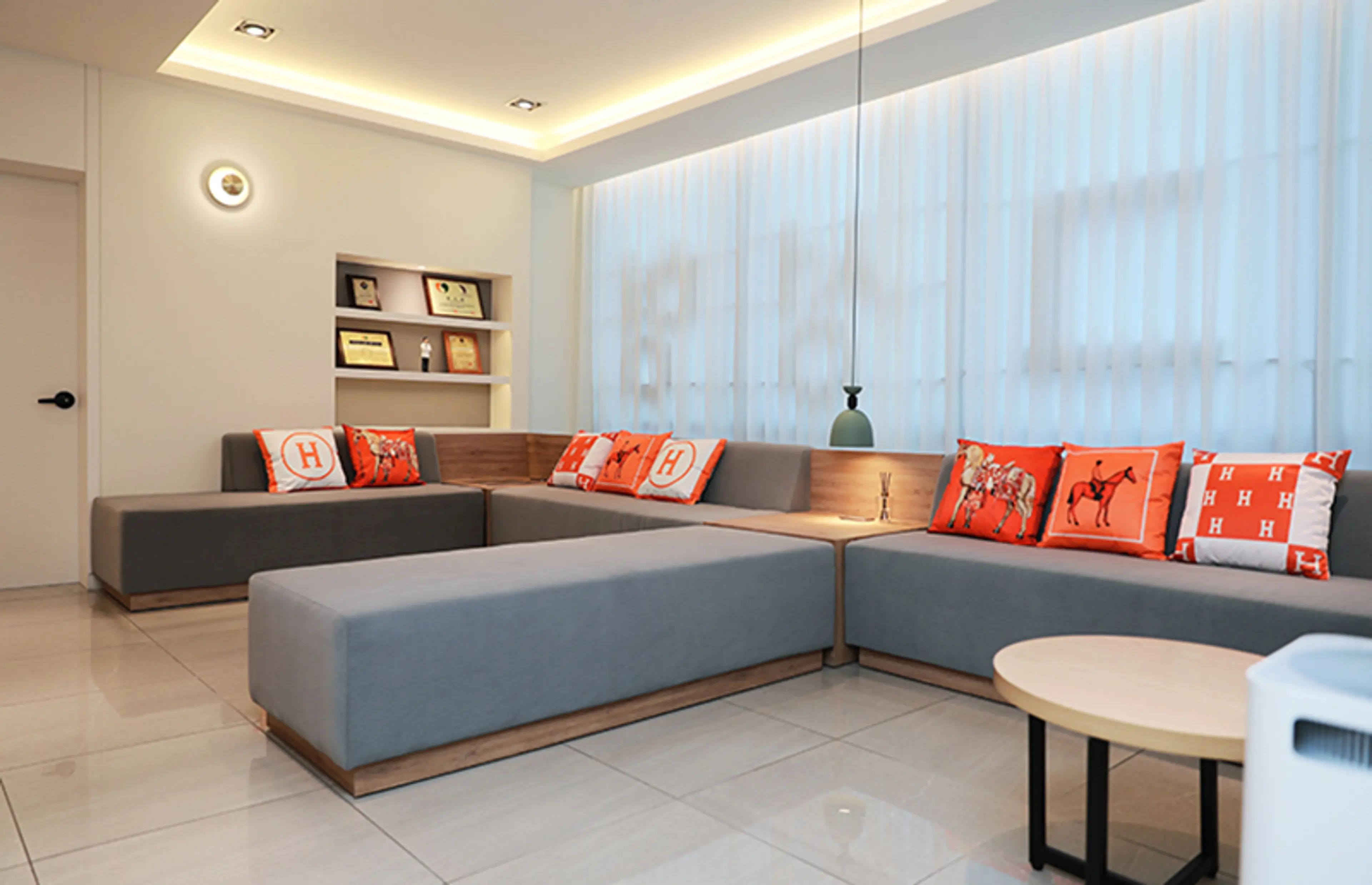 로그성형외과 - 2