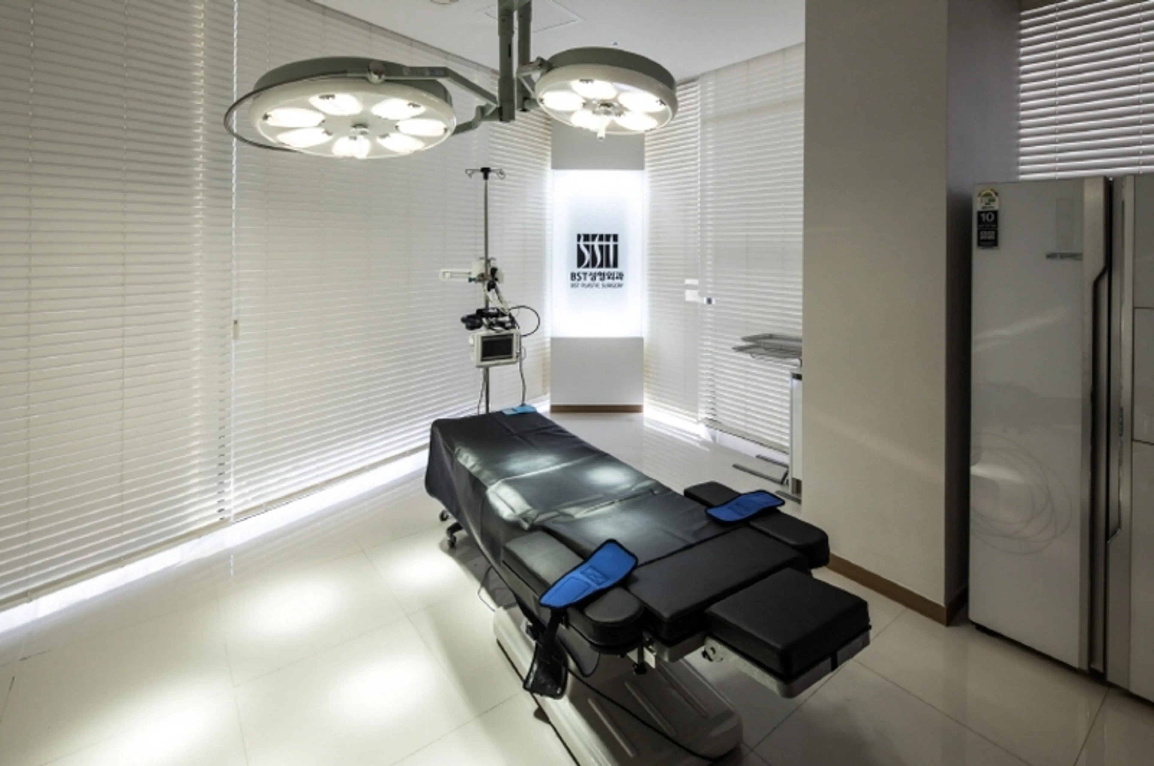 비에스티성형외과 - 7