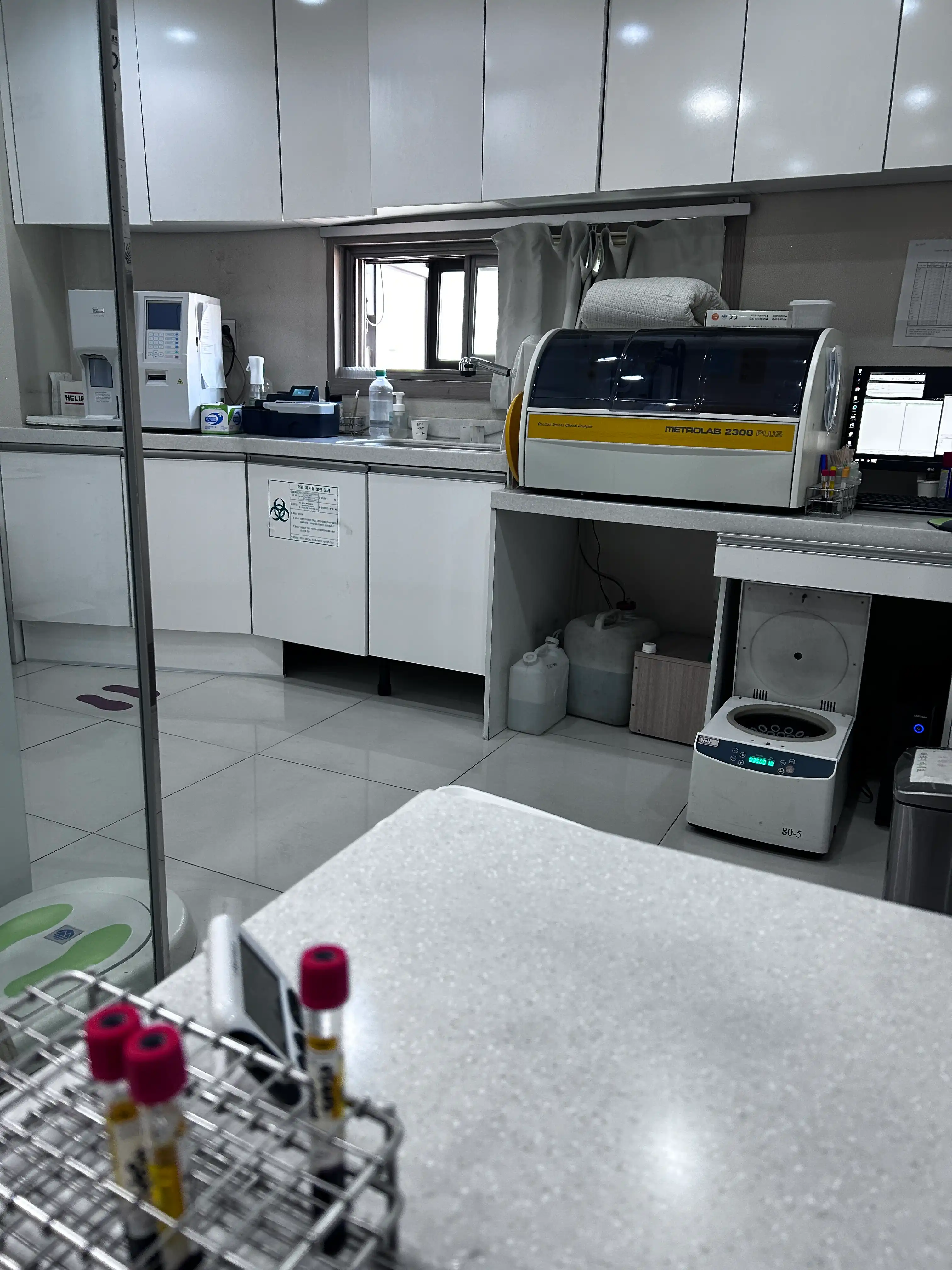 High Q Hong Internal Medicine Clinic 2