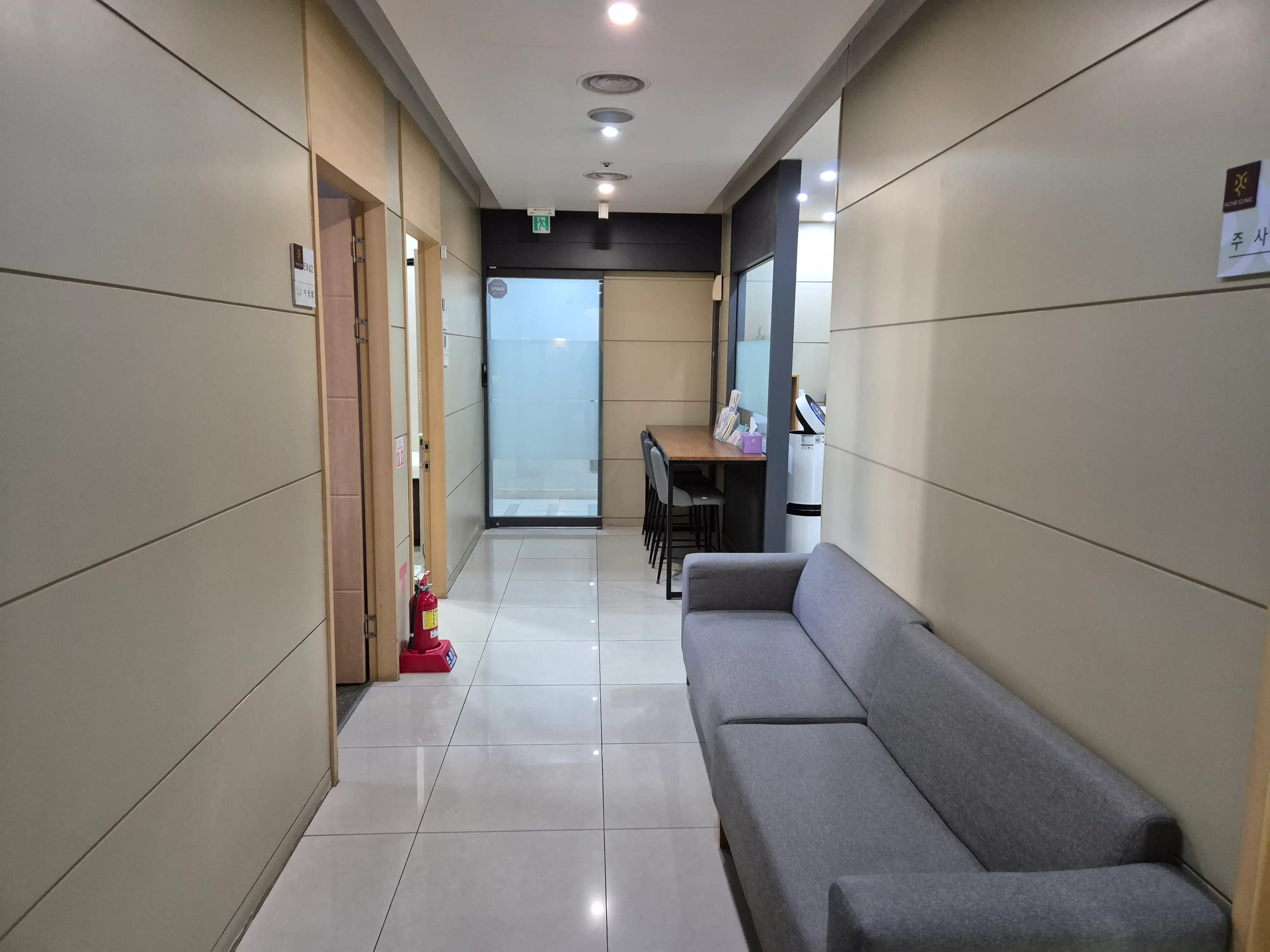 Liche Internal Medicine and Neurology Clinic 1