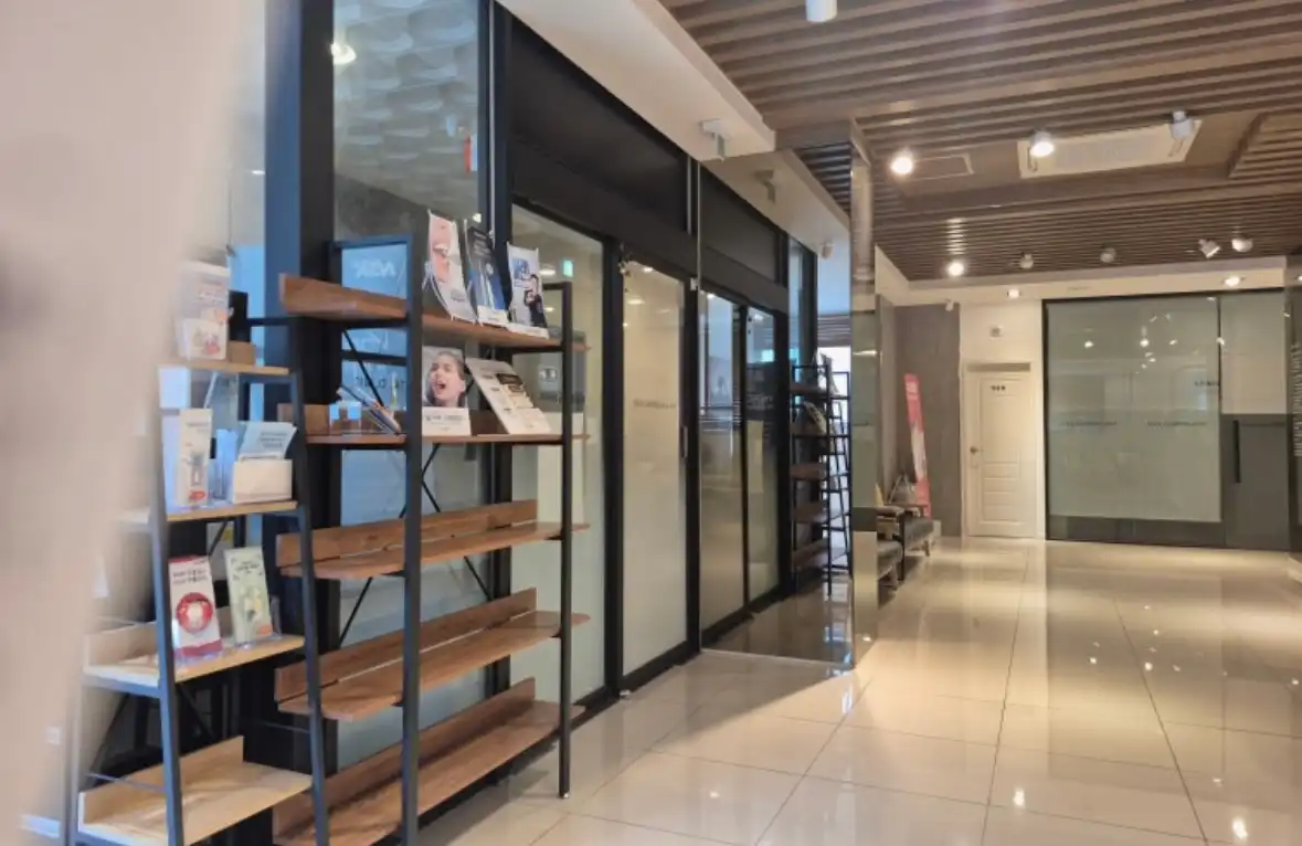 Park & Jang Dental Clinic 2