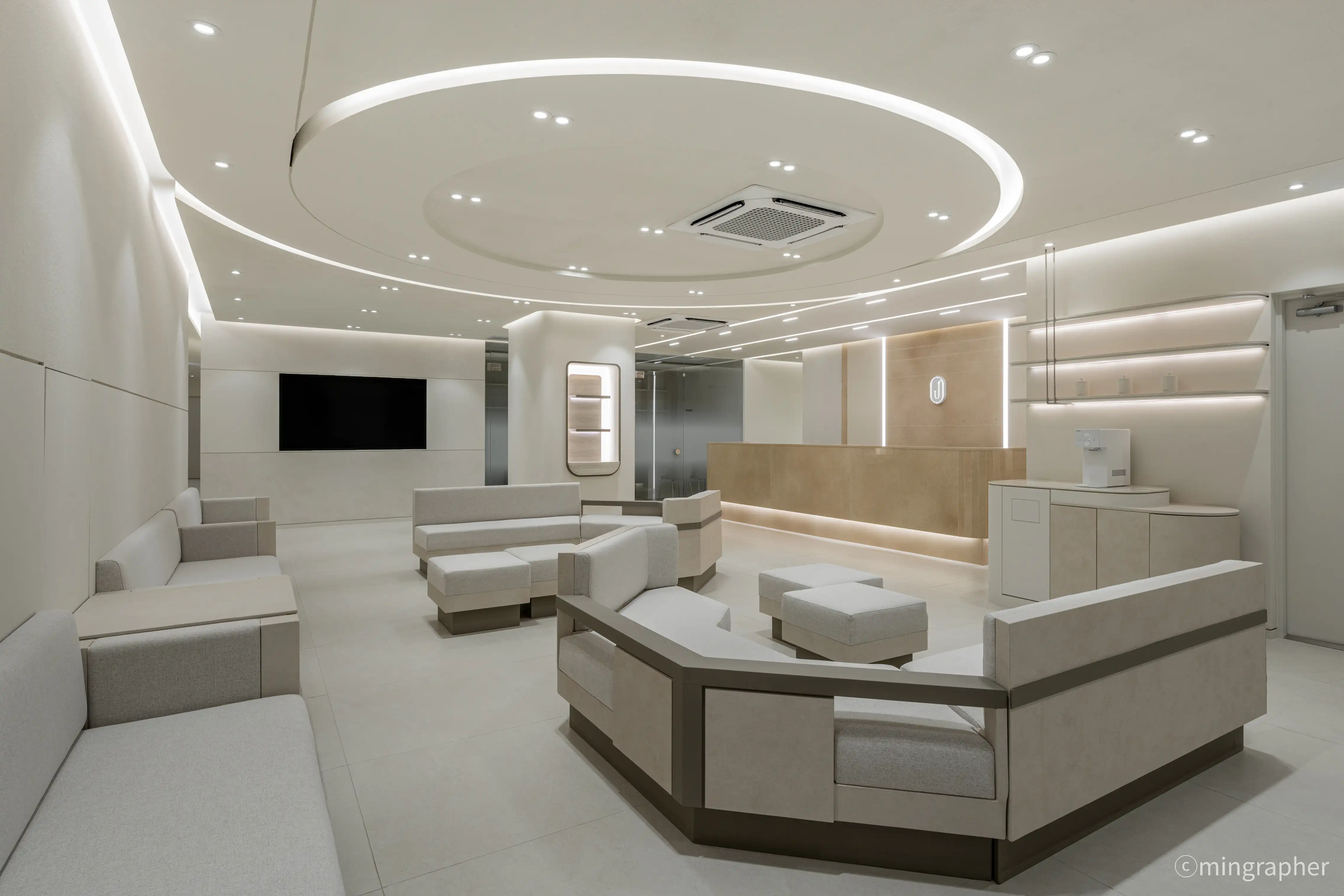 Suyeong J Dermatology Clinic 2