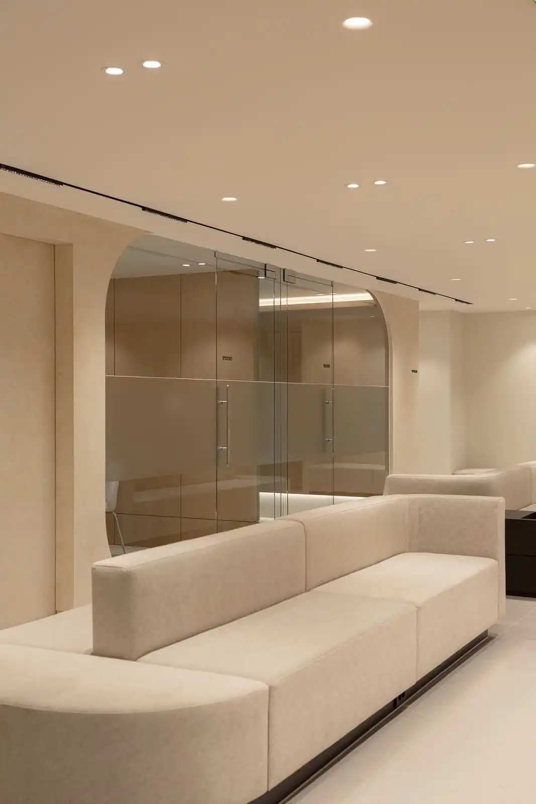 Hillhouse Dermatology Daegu Branch 11