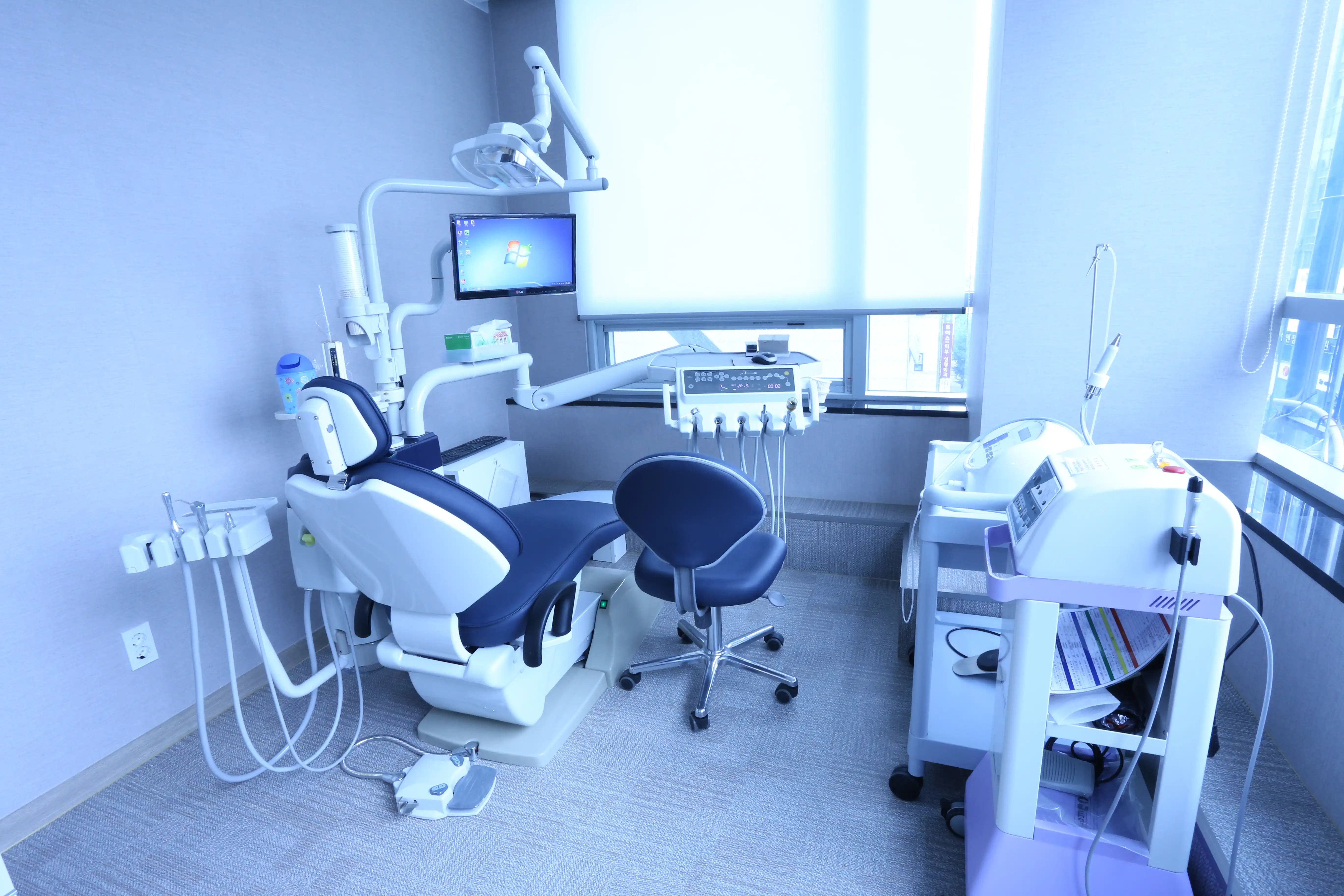 You & I Dental Hospital 9