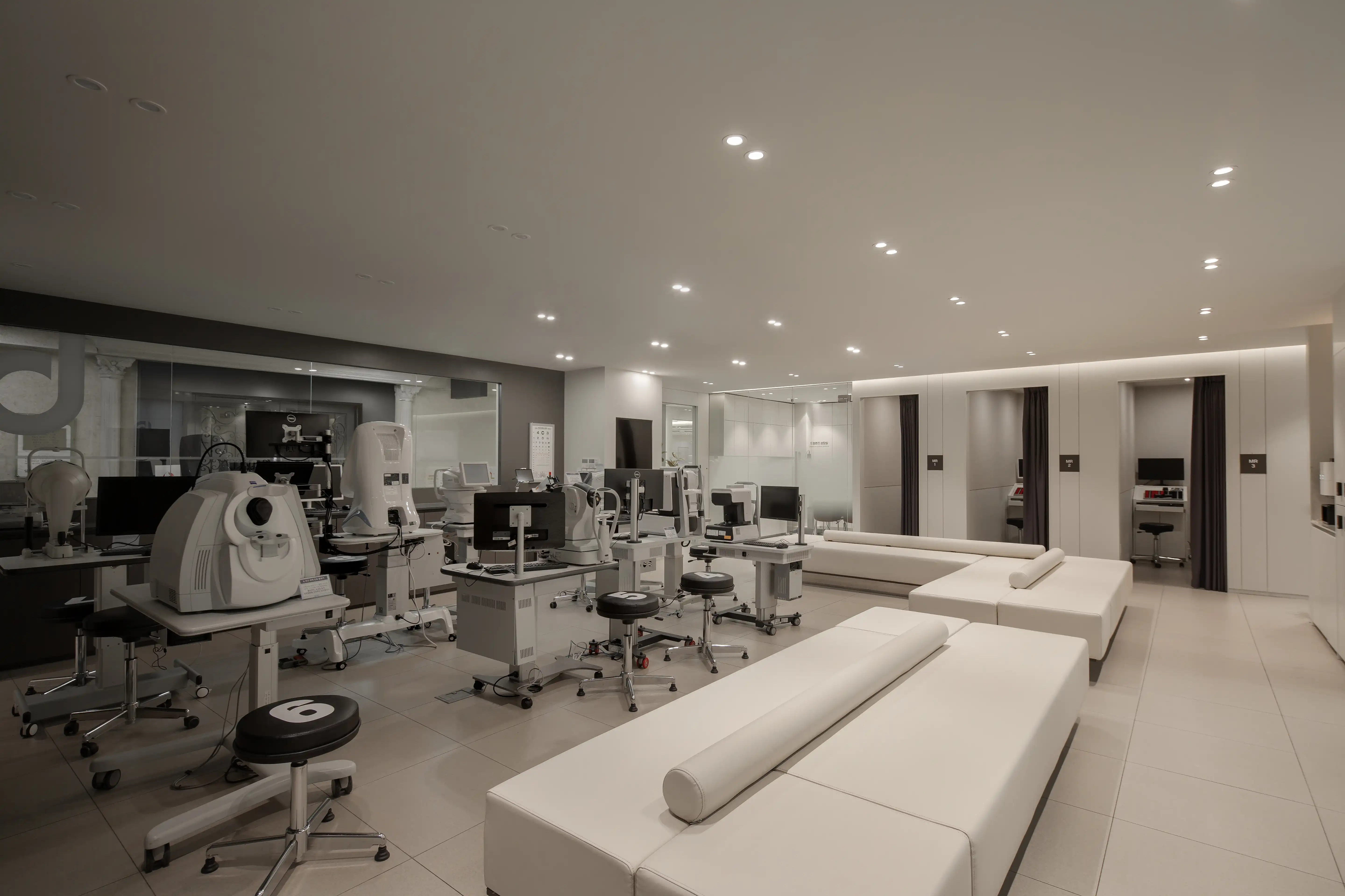 Bundang Eye Clinic 3