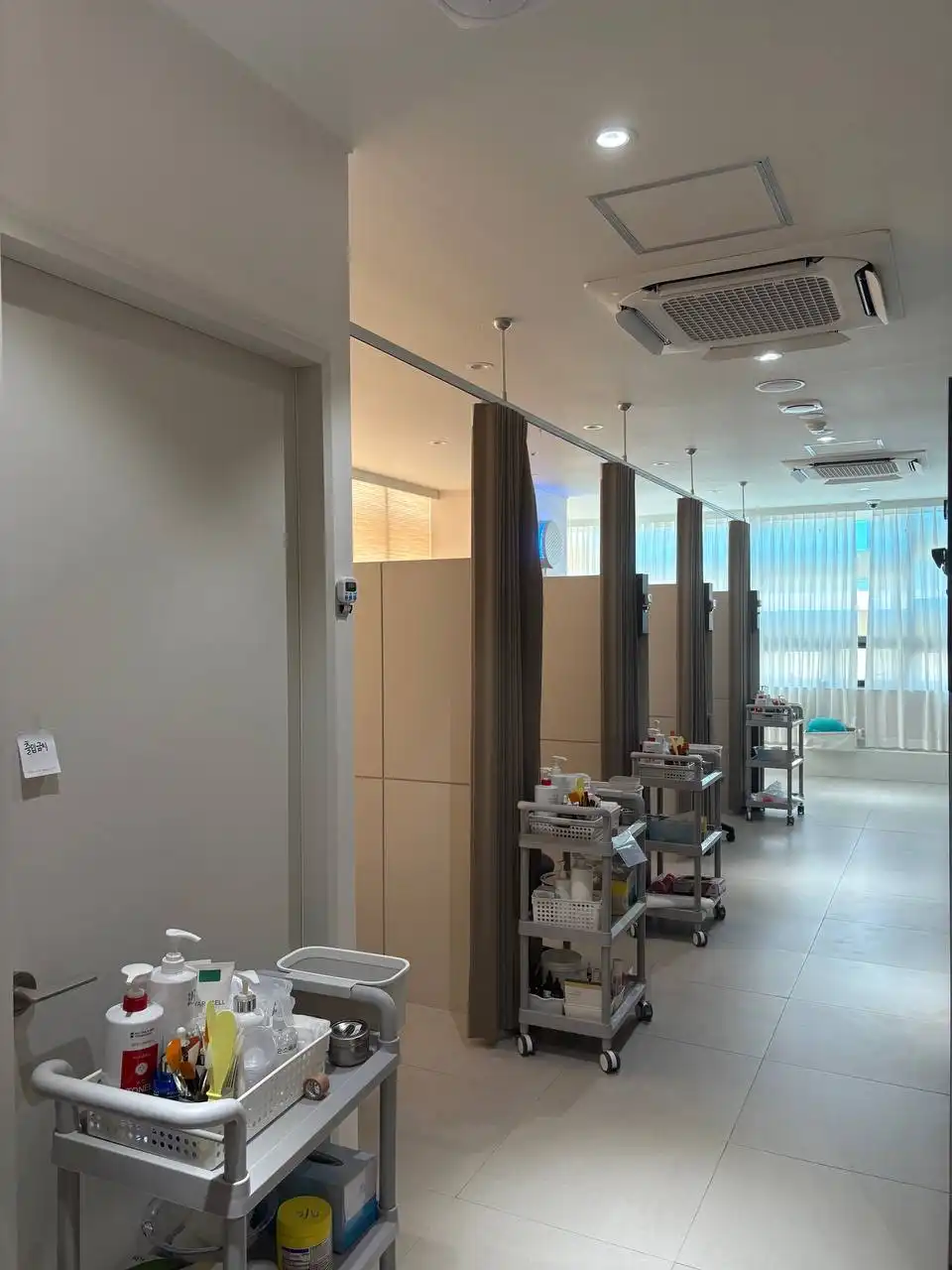 The Cheoreum Clinic Busan Branch 19