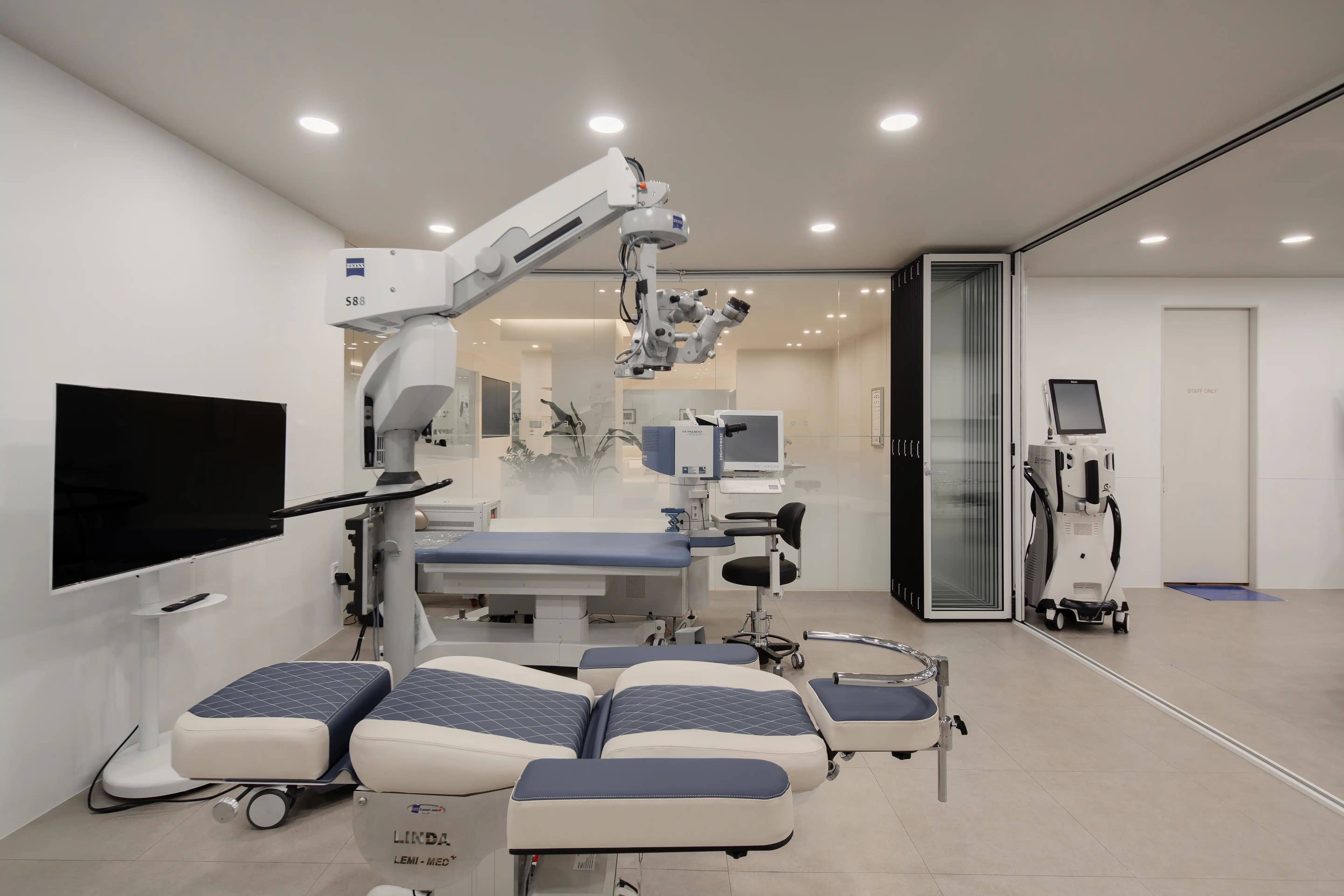Bundang Eye Clinic 7