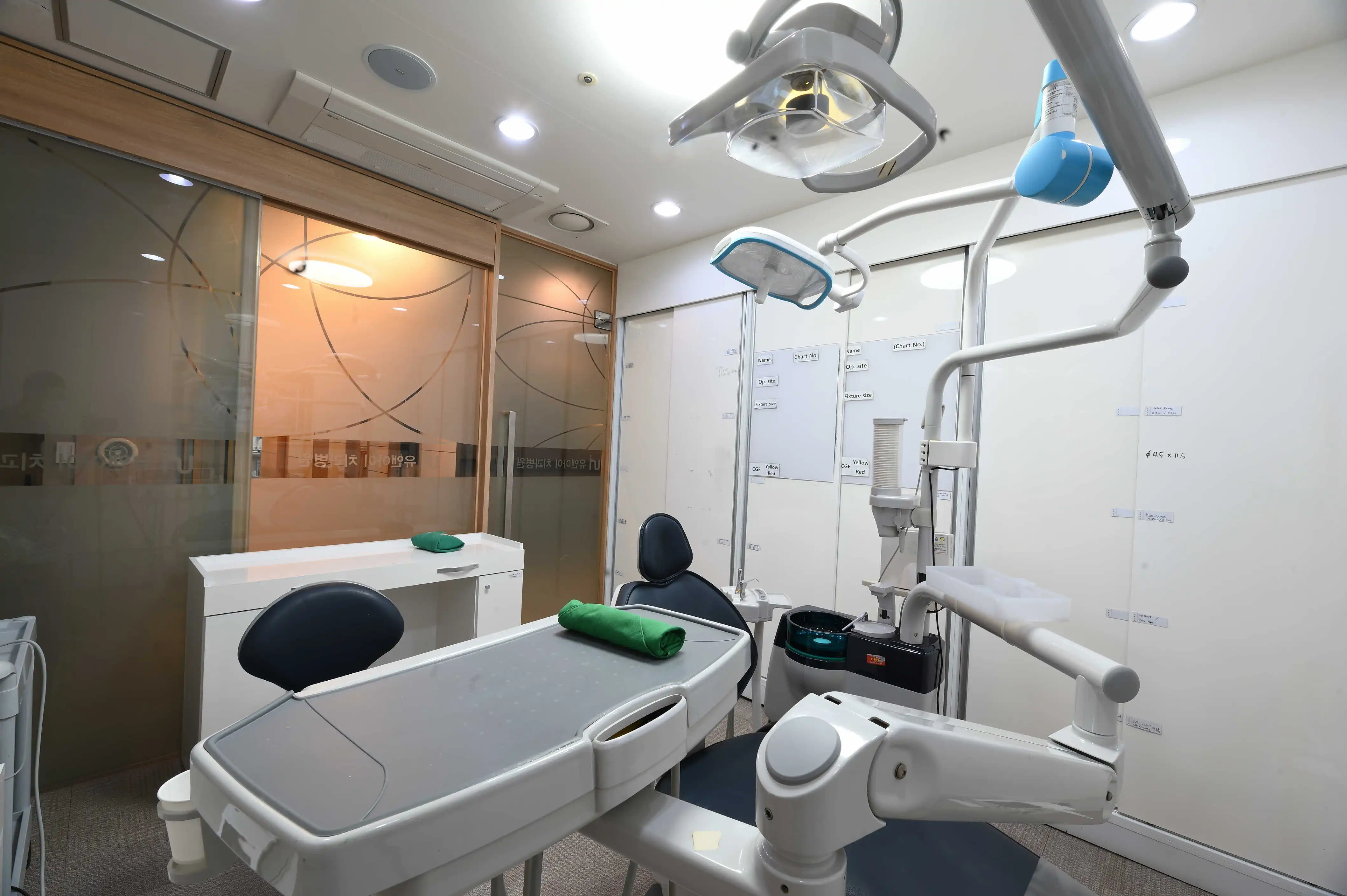 You & I Dental Hospital 8