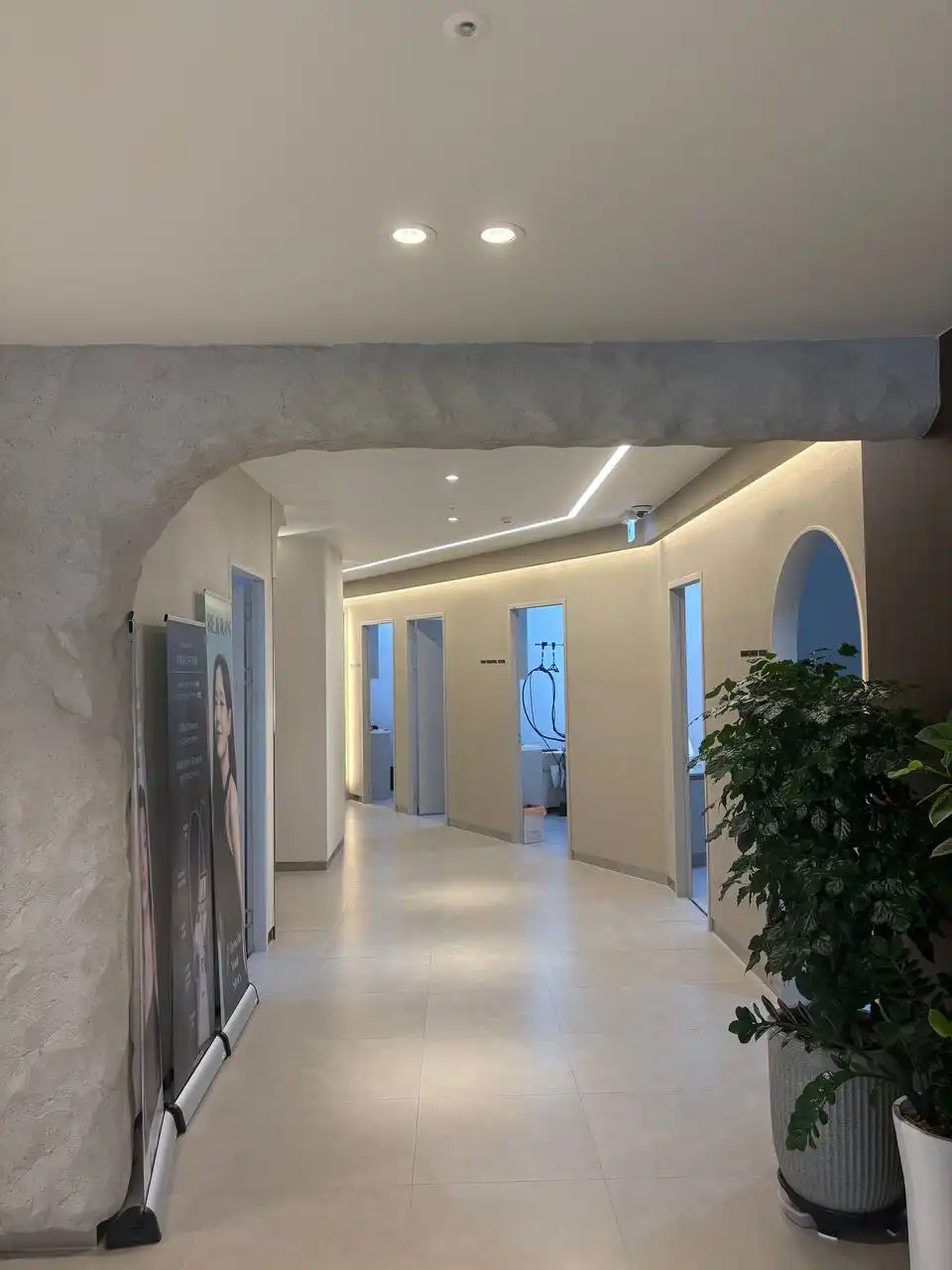 The Cheoreum Clinic Busan Branch 14
