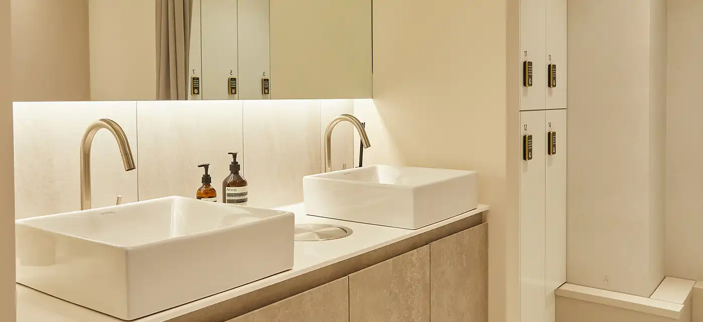The BB Plastic Surgery Clinic 24