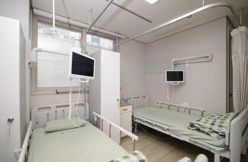 The K Busan Hospital 12