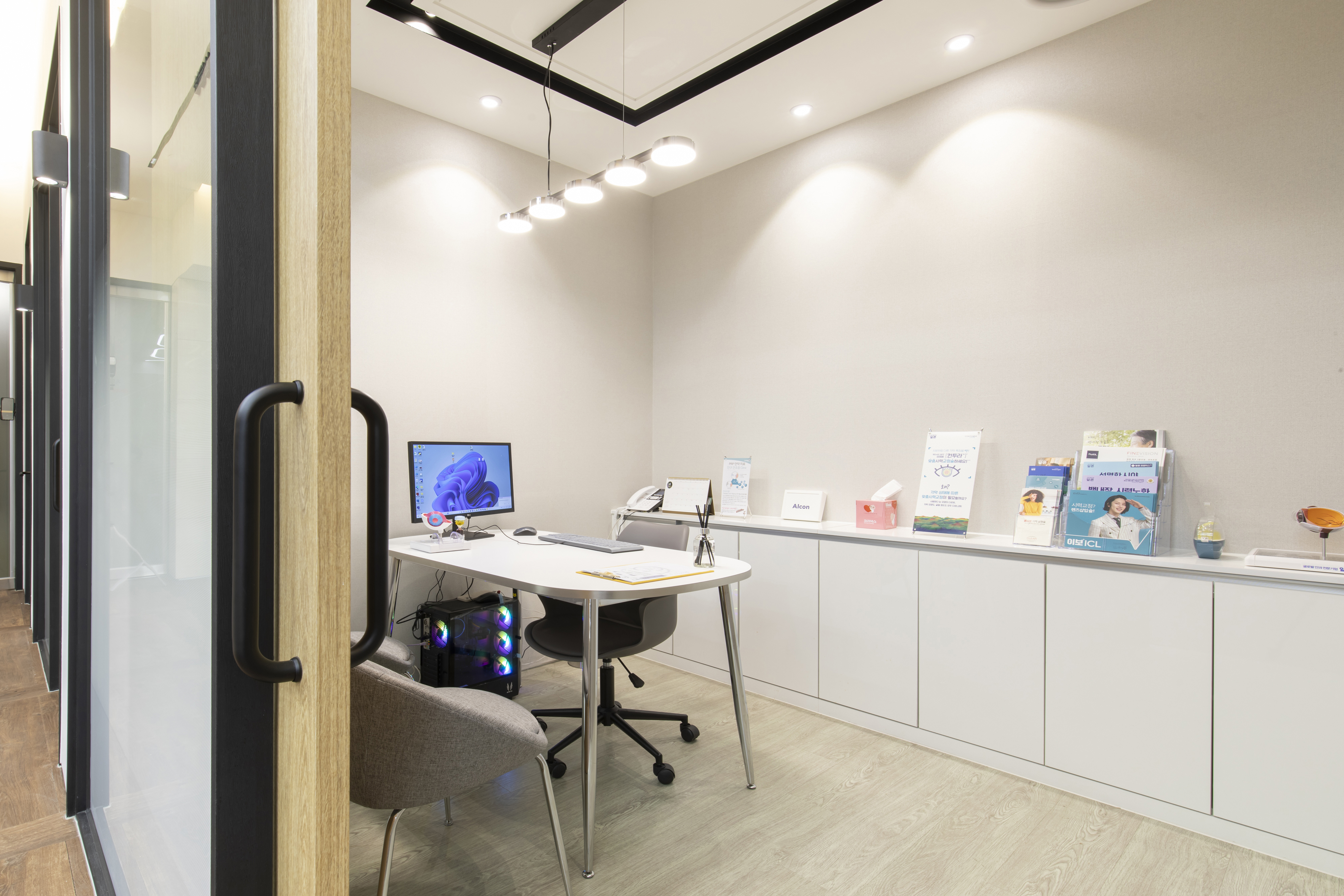 Clear Seoul Eye Clinic 10