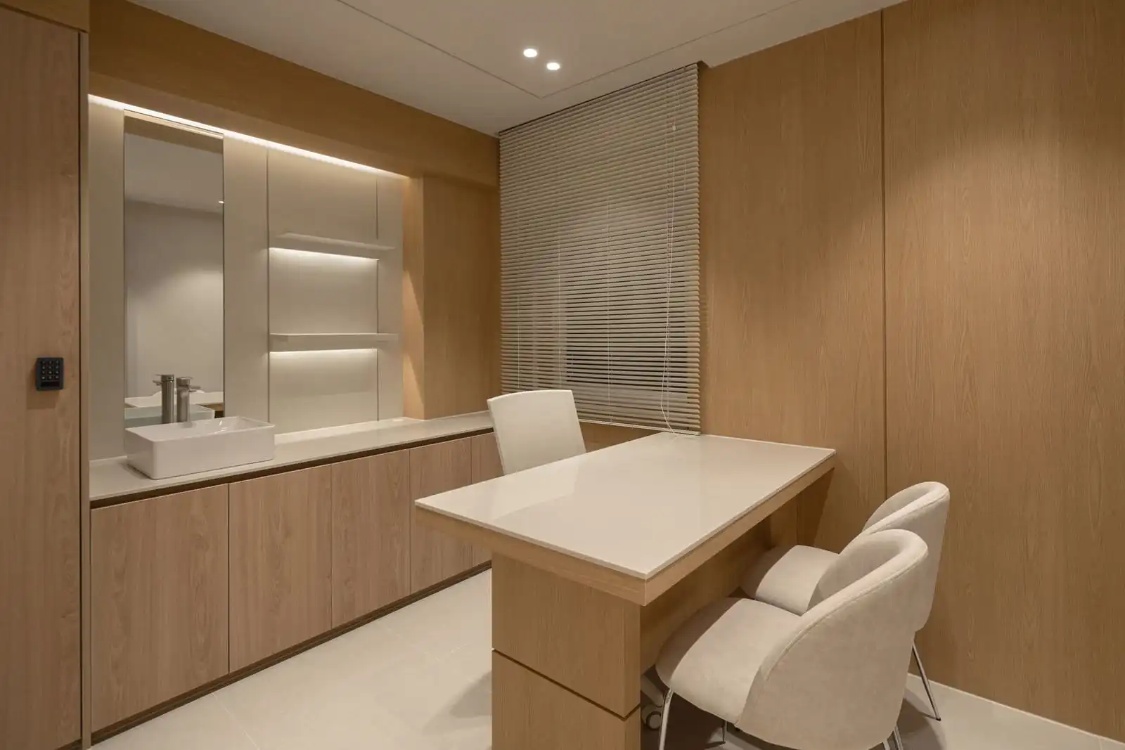 Hillhouse Dermatology Daegu Branch 15